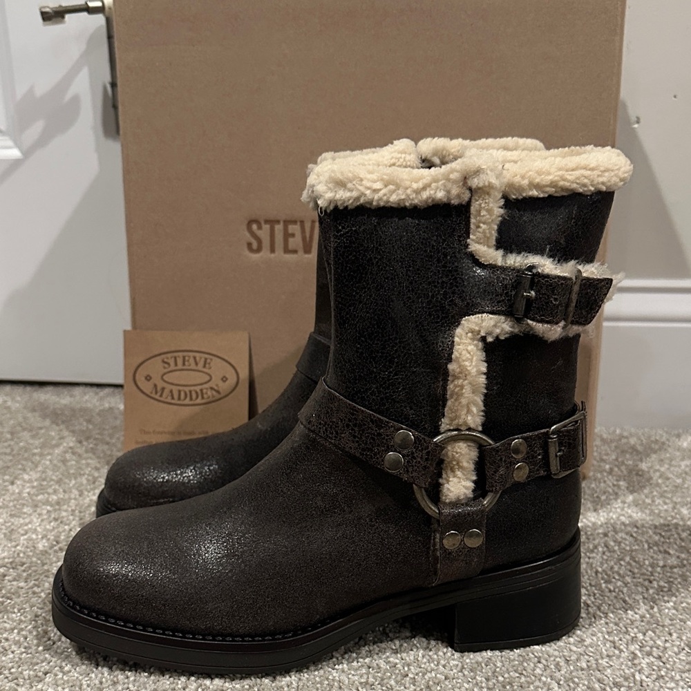 NEW Steve Madden Women's Brixton Motorcycle Boot Sz 8.5